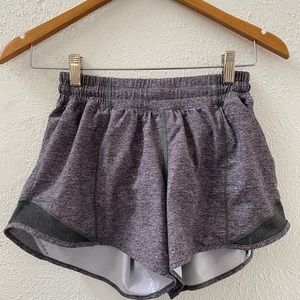 Lululemon hotty hot shorts 4” / size 4